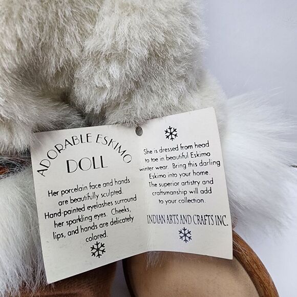 Vintage Artic Kids Alaskan Eskimo Sitting Porcelain Doll With Drum 10" - Picture 6 of 10